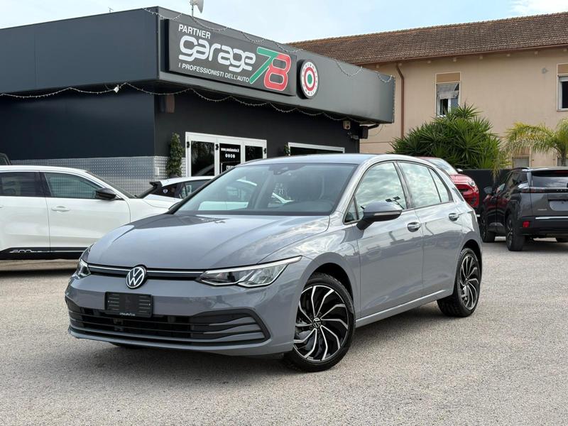 Volkswagen Golf 1.0 Life Etsi Dsg 110 Cv 2022