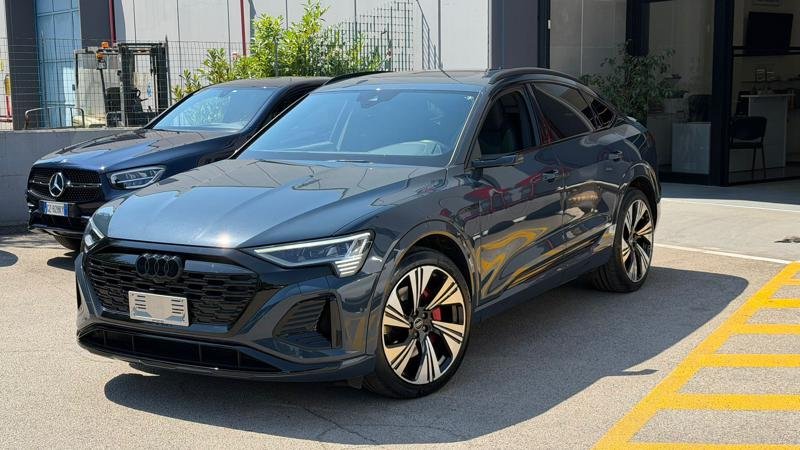 AUDI Q8 E-TRON SPB S-LINE QUATTRO 55 300